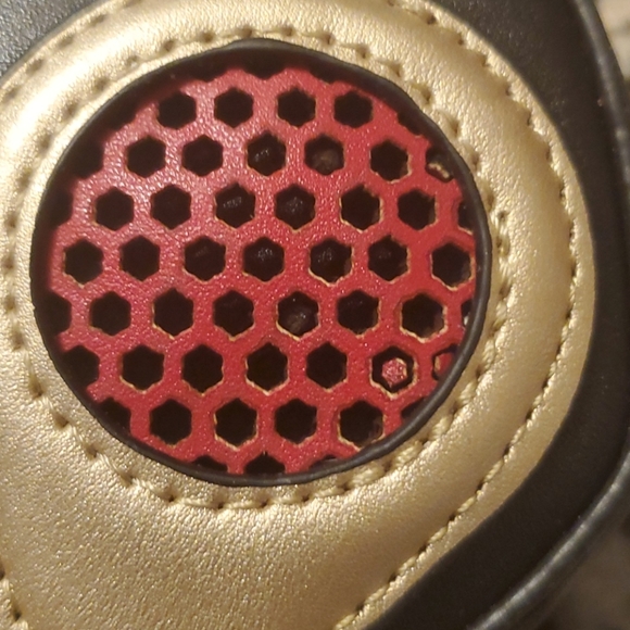 Learher Crossbody BOOMBOX BAG - Picture 4 of 13